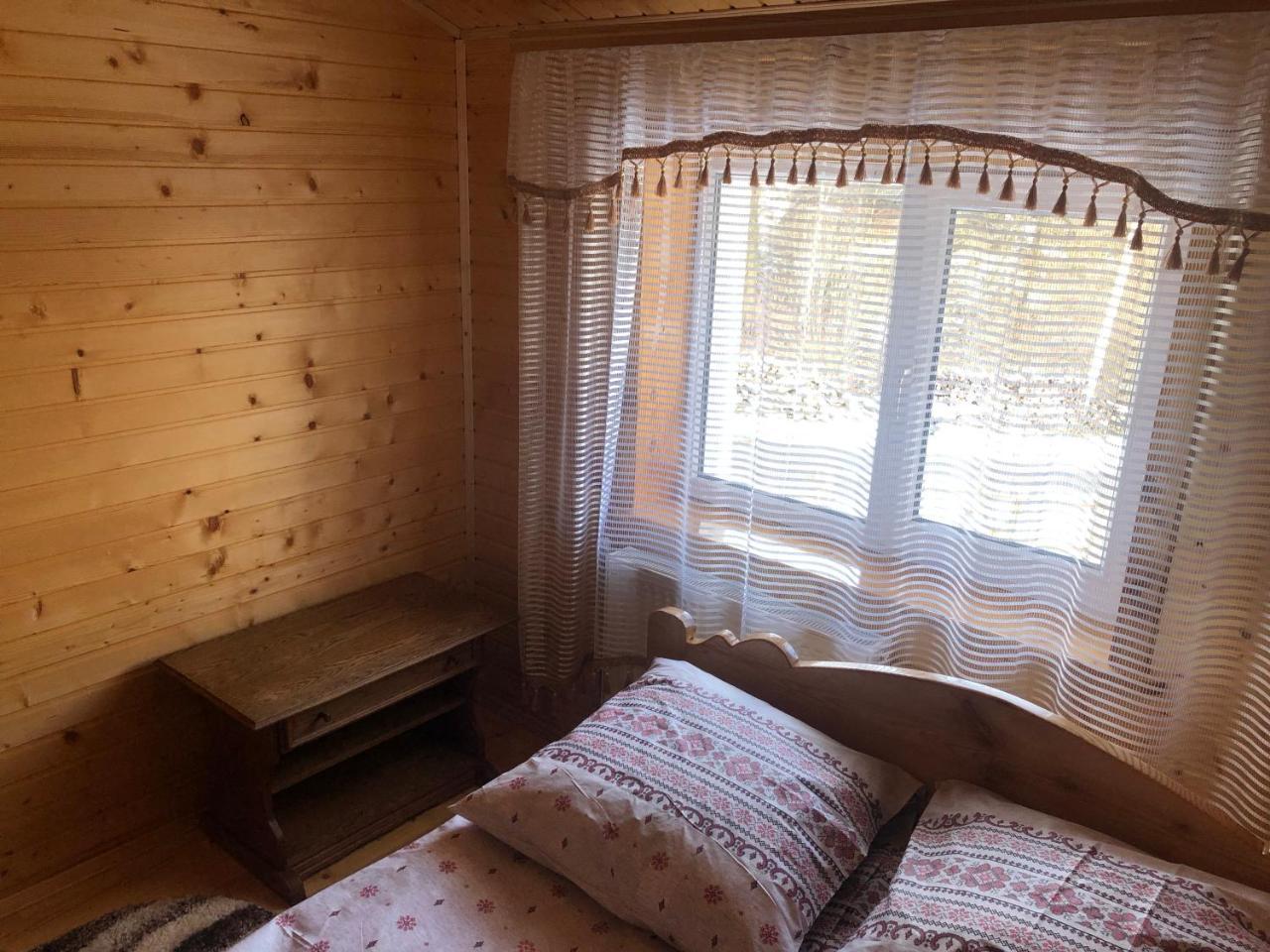 Sadyba Domashniy Zatyshok Pilipets Esterno foto