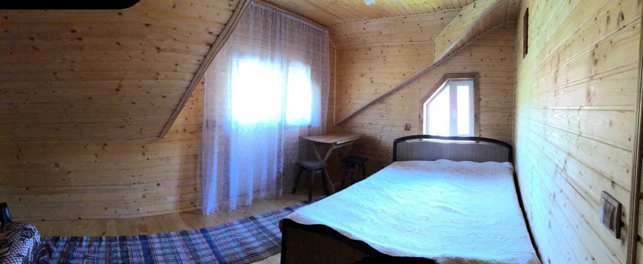 Sadyba Domashniy Zatyshok Pilipets Esterno foto