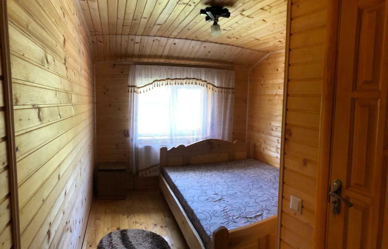Sadyba Domashniy Zatyshok Pilipets Esterno foto