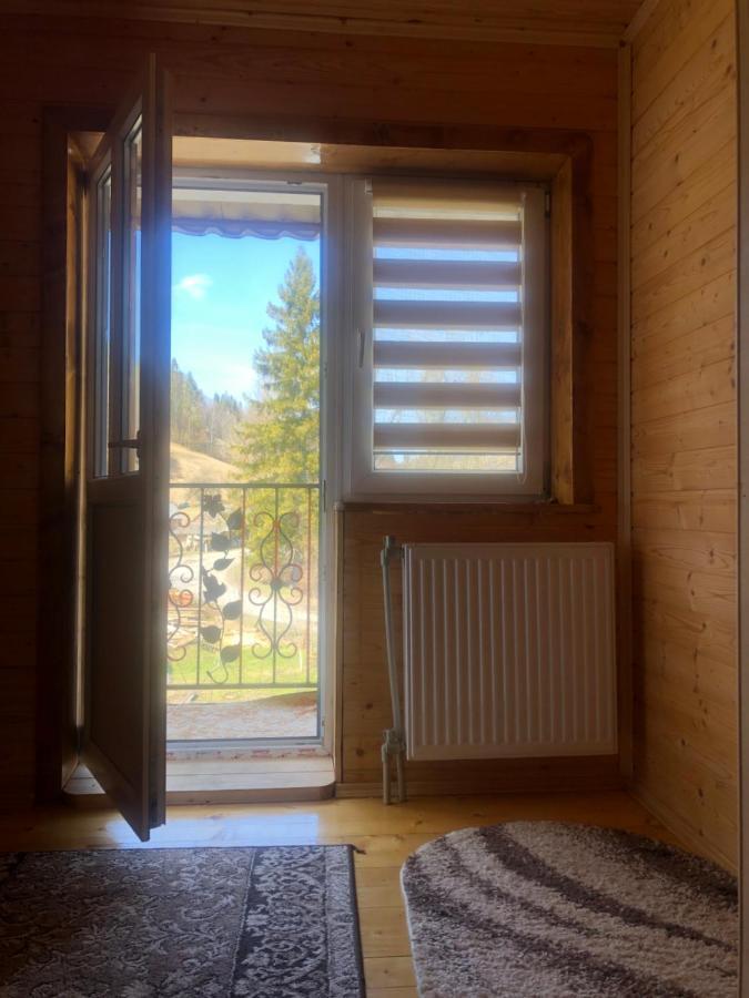 Sadyba Domashniy Zatyshok Pilipets Esterno foto