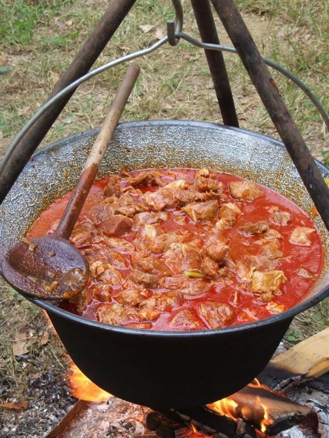 Sadyba Domashniy Zatyshok Pilipets Esterno foto